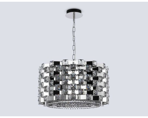 Подвесная люстра с хрусталем Ambrella light High Light LH41001