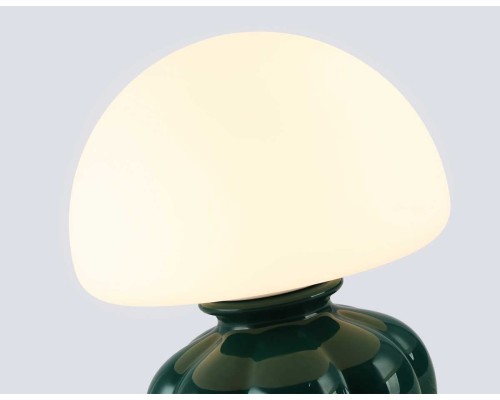 Настольная лампа Ambrella Light HIGH LIGHT LH53249