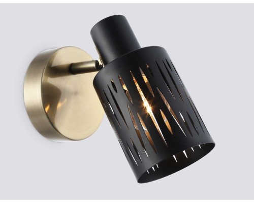 Настенно-потолочный спот Ambrella light TRADITIONAL TR8667
