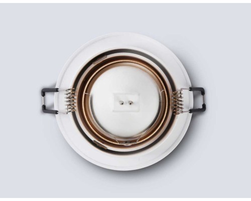 Светильник встраиваемый Ambrella Light TN102823