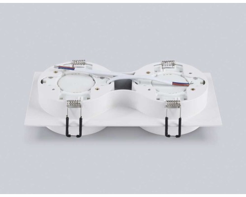 Светильник встраиваемый Ambrella Light TN6711