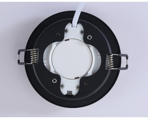 Встраиваемый светильник Ambrella Light Techno Spot GX53 Acrylic tech TN5228