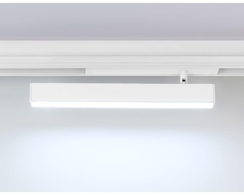 Трековый светодиодный светильник Ambrella Light Track System Magnetic 220V GL1331