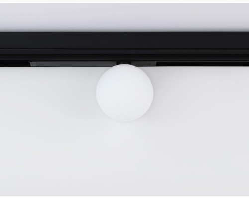 Трековый светодиодный светильник Ambrella Light Track System Magnetic 220V GL1371