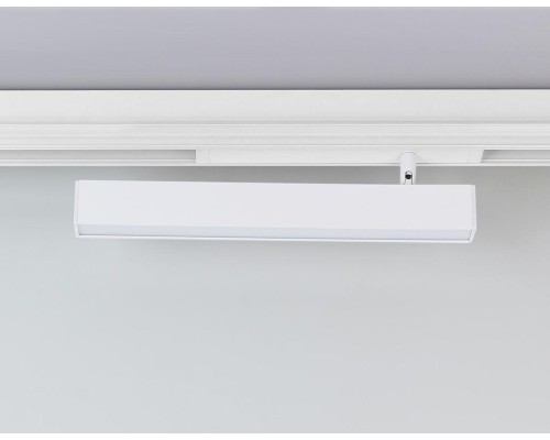 Трековый светодиодный светильник Ambrella Light Track System Magnetic 220V GL1331