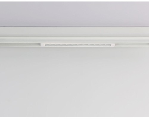 Трековый светодиодный светильник Ambrella Light Track System Magnetic 220V GL1301