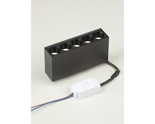 Накладной черный LED светильник с драйвером, 10Вт, 4000К,  36°, 765лм